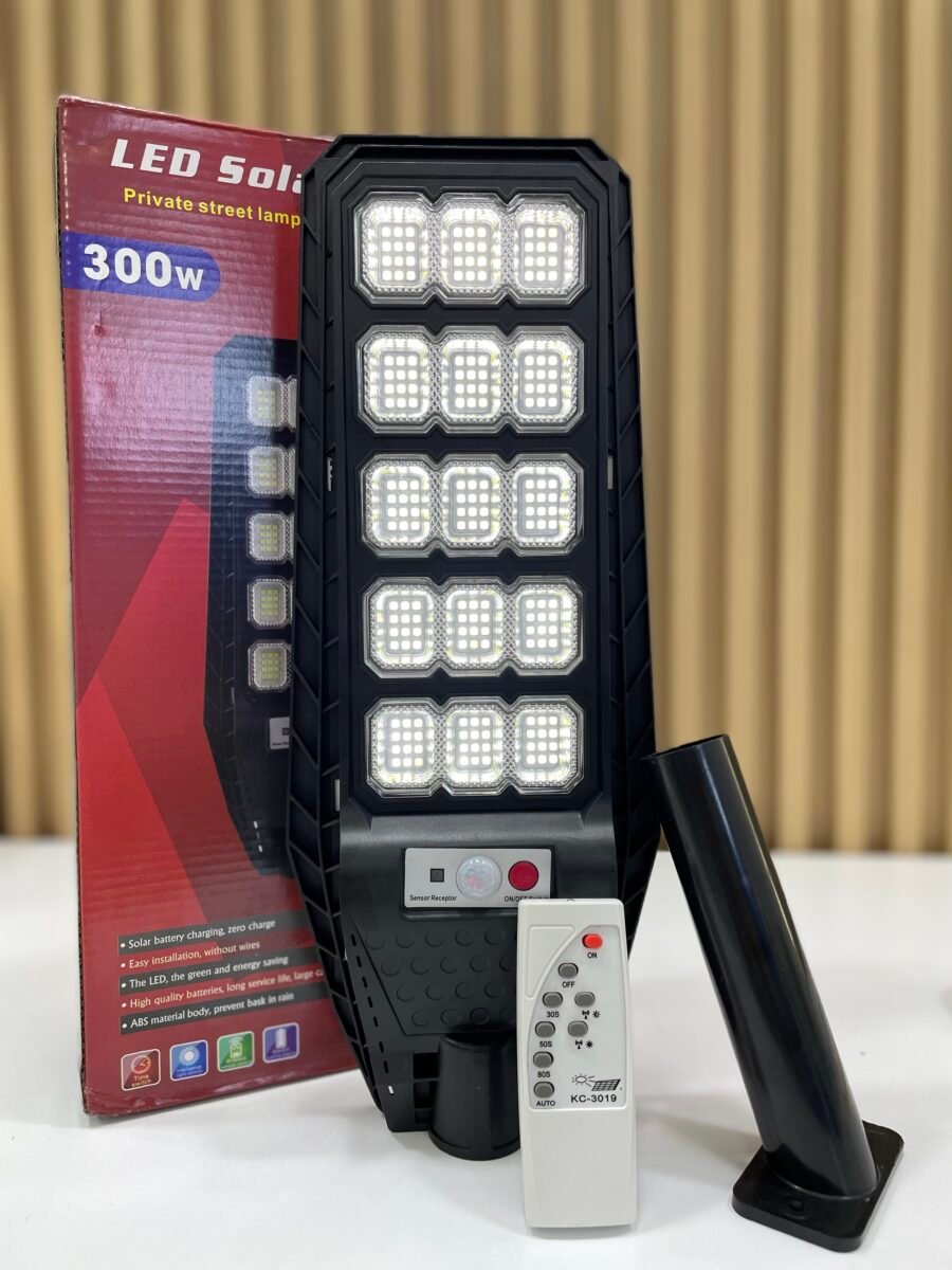 IMG_9137-1-scaled-2.jpg Lámpara Solar LED 300W - Image 1